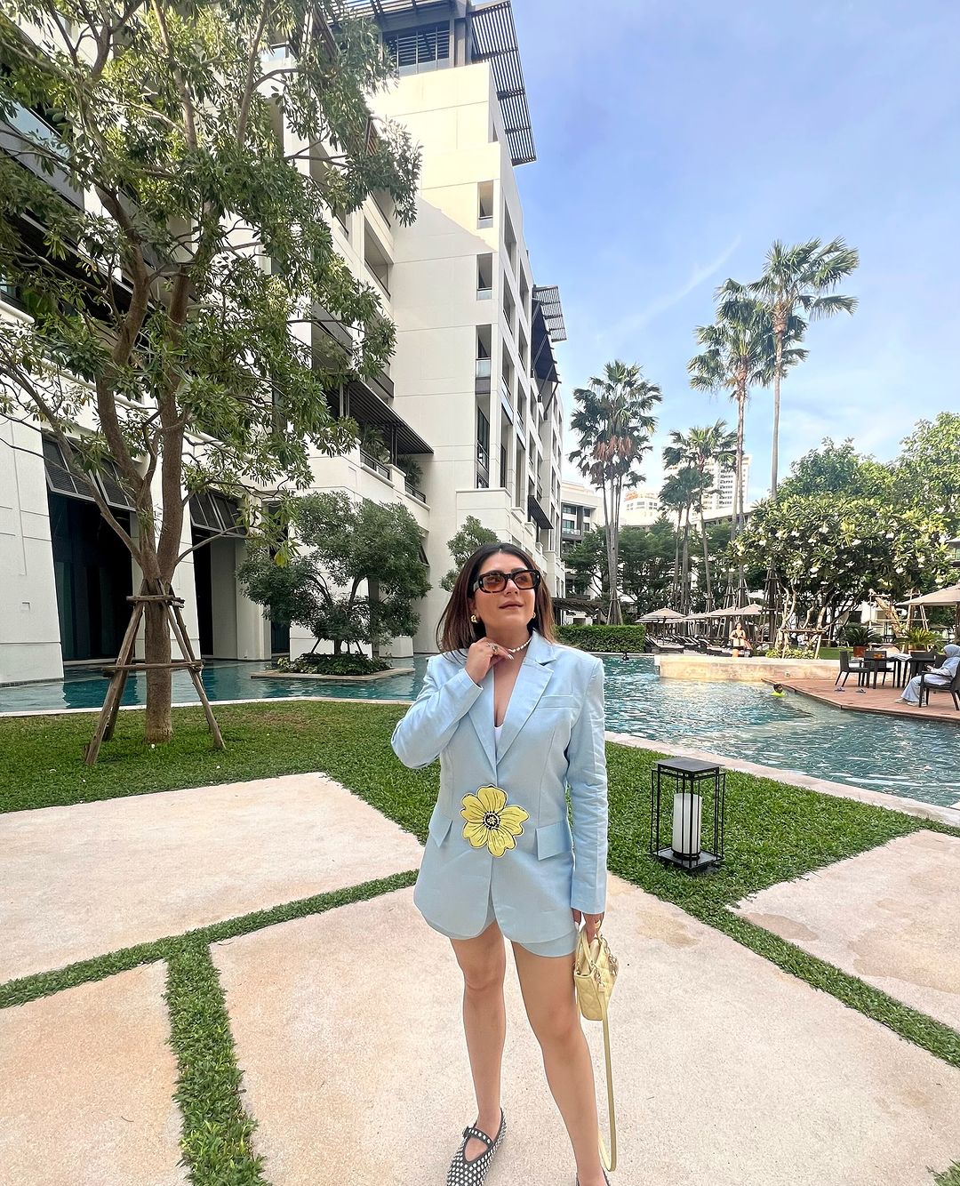 Meghna Pahwa in Maria Blazer (2 Piece Set)